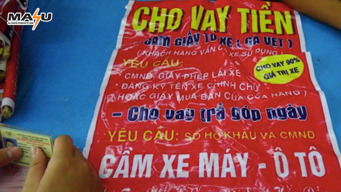 Quảng cáo cho vay tiền nhanh, 5 thanh niên bị xử phạt.